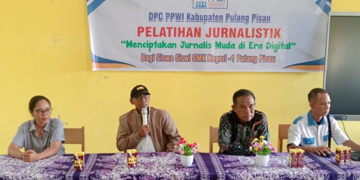 Ciptakan Jurnalis Muda di Era Digital, PPWI Pulang Pisau Gelar Pelatihan Jurnalistik di SMKN-1 Pulang Pisau