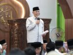 Safari Ramadhan Ke Masjid Al-Madaniy, Gubernur Sumbar Salurkan Bantuan Rp 91 Juta