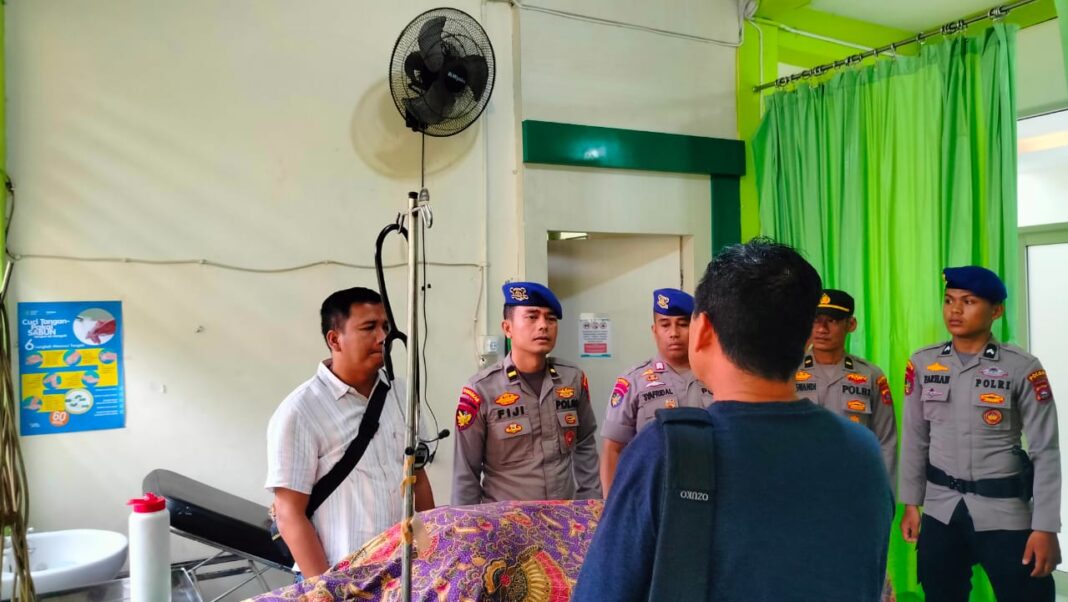 Satu orang wisatawan perempuan dilaporkan meninggal dunia setelah kapal yang mereka tumpangi terbalik akibat cuaca buruk dan hantaman ombak besar.11 Mei 2025.