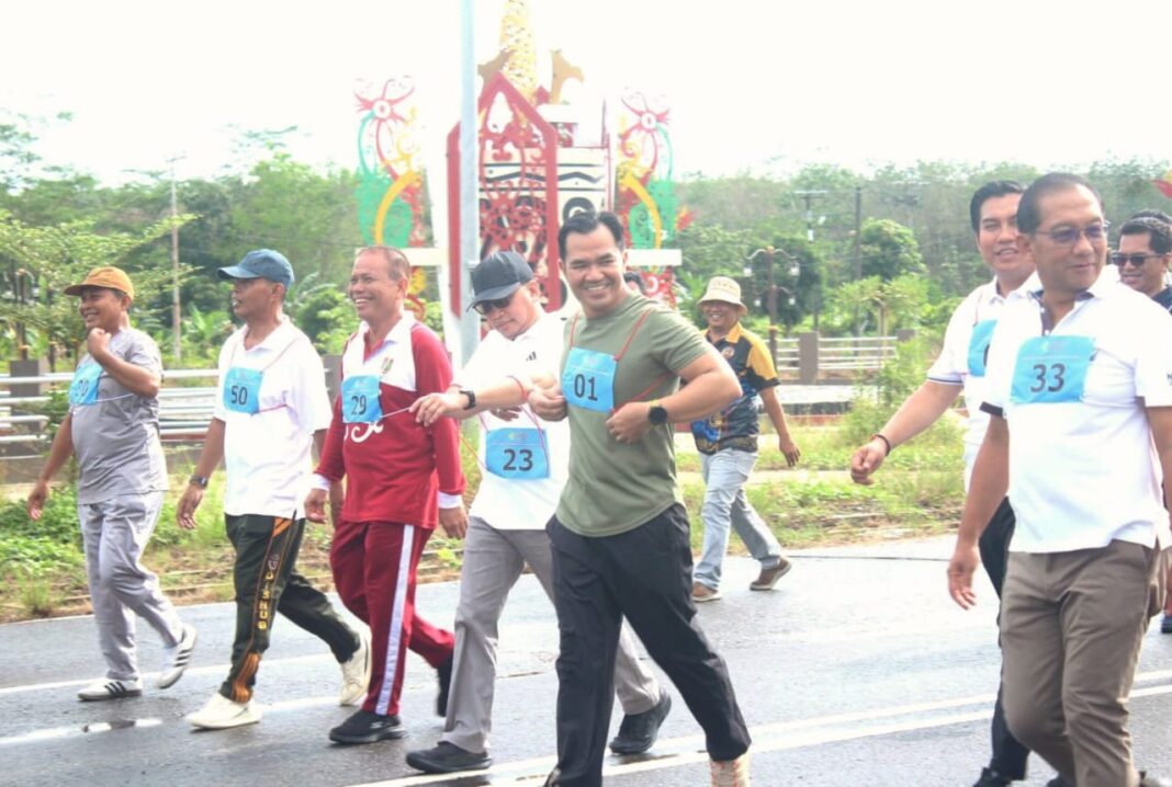 Dinas Kesehatan menyelenggarakan kegiatan Gerakan Kebugaran Jasmani yang terdiri dari Senam Bersama, Pengukuran Kebugaran Jasmani, Skrining dan Edukasi Kesehatan
