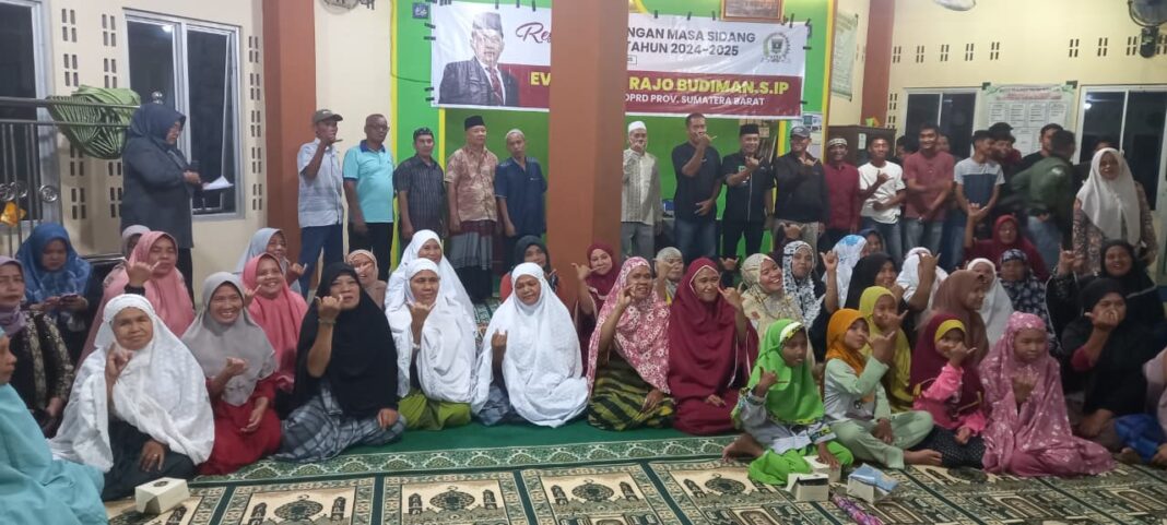 Reses di Piai Tangah, Evi Yandri Tampung Aspirasi Warga dan Uji Wawasan Sejarah