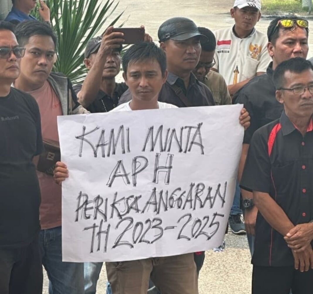 Puluhan Wartawan Demo, Tuntut Transparansi Anggaran Publikasi dan Hibah Diskominfo Tubaba