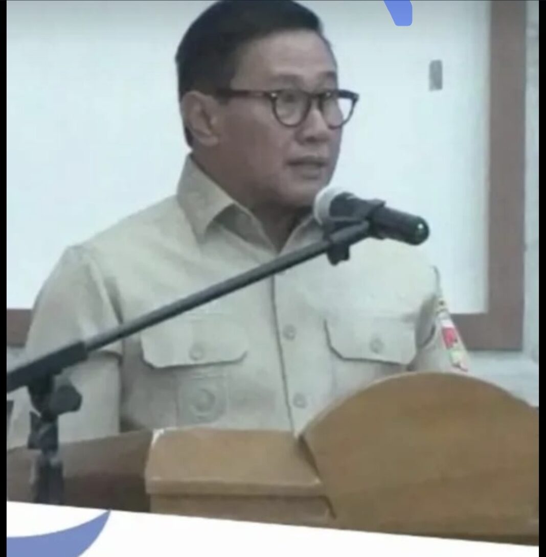 Wako Ramlan Serahkan Perlengkapan Sekolah Gratis untuk 1.846 Siswa SD se Bukittinggi