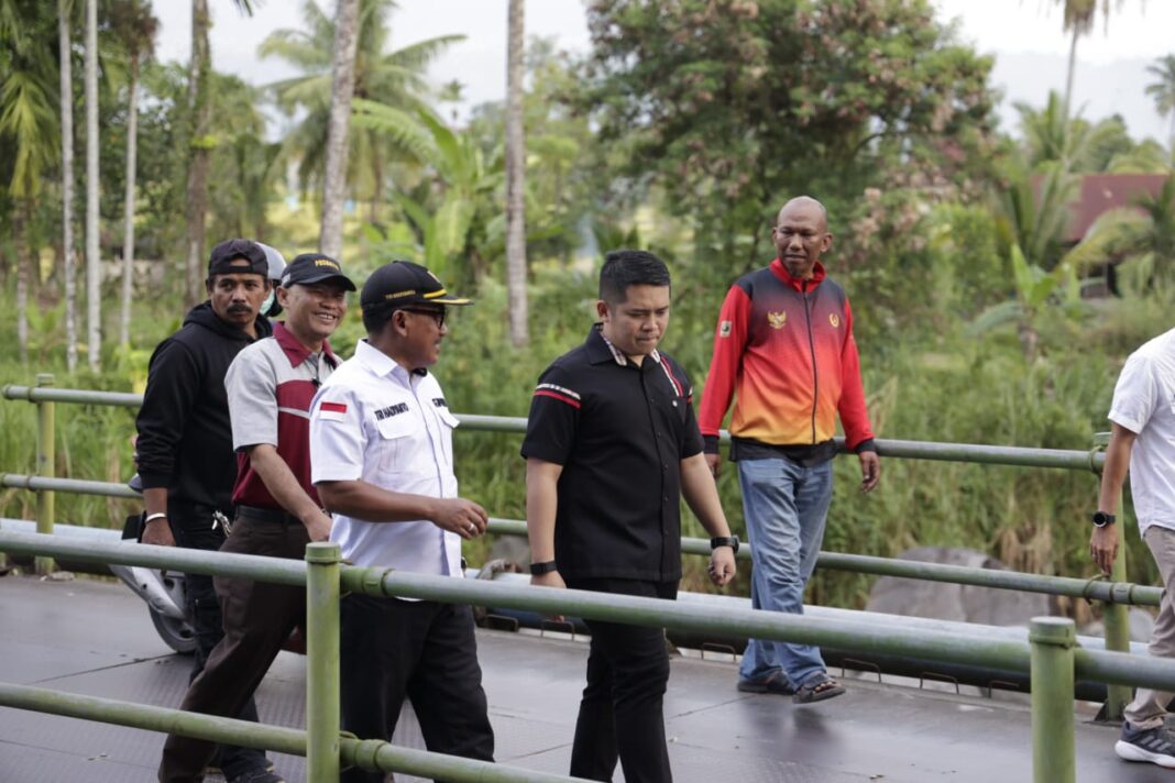 M. Iqra Chissa Putra Tinjau Progres Pembangunan Infrastruktur di Kecamatan Pauh, Padang